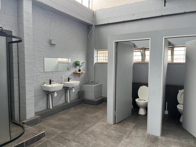 To Let Commercial Property for Rent in Paarden Eiland Western Cape